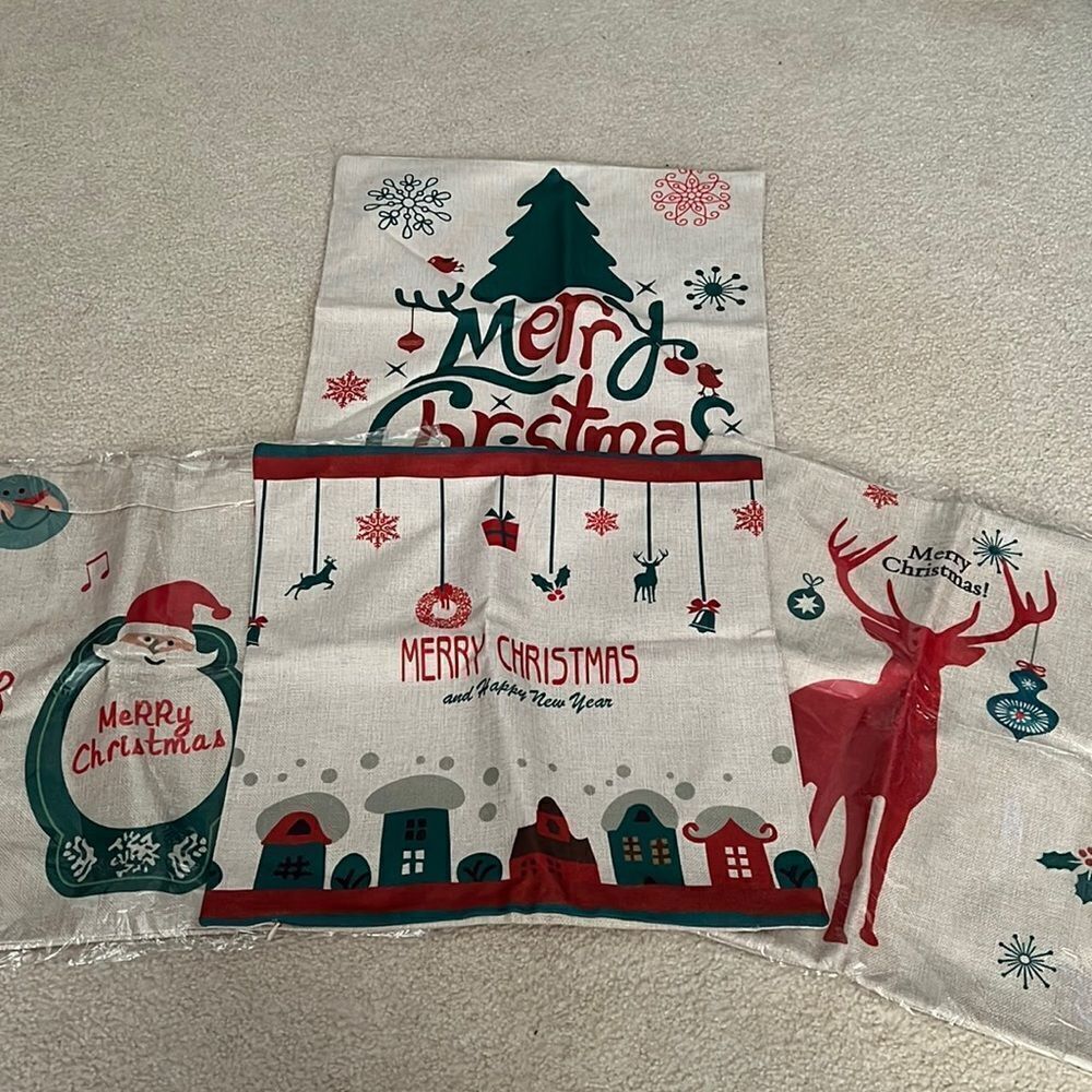 4 17x17 CHRISTMAS PILLOW COVERINGS NIP
